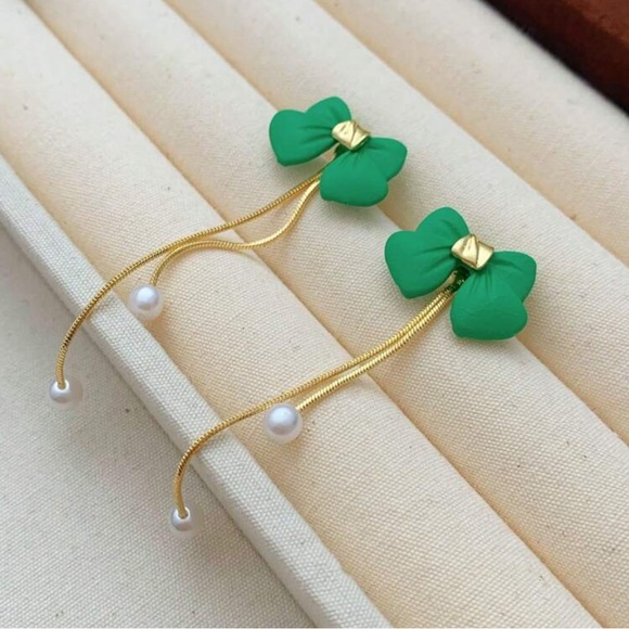 2/$30🌵 Green Bow Earrings Gold Pearl Tassel Fringe Fairy Kawaii Jewelry NEW - Picture 3 of 11